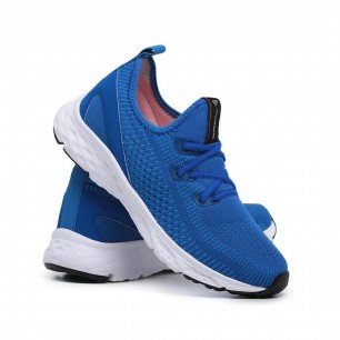 Tênis de corrida azul